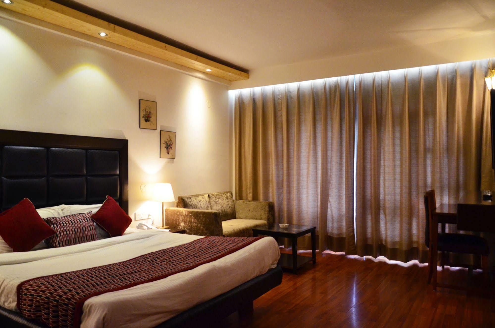 Hotel Manali Heights Exteriér fotografie